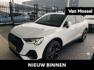 Audi Q3 45 TFSI e Edition 245 PK | Automaat | Navigatie | Panoramadak | Camera | Adaptive cruise control | Leder interieur | Optiekpakket Zwart | Stoelverwarming | Keyless |