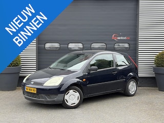 Ford Fiesta 1.3 Core | Radio | Stuurbekrachtiging |