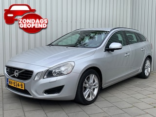 Volvo V60 1.6 D2 Summum|Automaat|Navigatie|Climate Control|