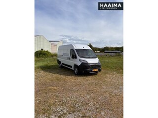 Peugeot Boxer 2.2 BlueHDi 140 S&S L2H2 3.3t | Achteruitrijcamera | Parkeersensoren | Climate control | Cruise control | Climate control | Spraakbediening | Trekhaak