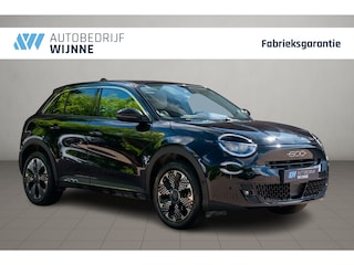 Fiat 600 1.2 Hybrid 110pk DCT6 La Prima | Navi | App Connect | Adaptive Cruise | Climate | Keyless | Camera | Leder | Elektrische Achterklep