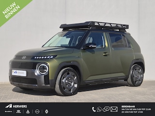 Hyundai Inster Cross Plus 49 kWh / uit voorraad leverbaar!! / Fabrieksgarantie tot 07-2030 / CCS snellader / Warmtepomp / WLTP bereik 293 km bereik stad 434 km / Stuur- & Stoelverwarming / Rondomzicht camera / Draadloze telefoon lader / Adaptief cruise control /