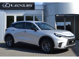 Lexus LBX 2WD STOELVERW STUURVERW PARK-SENSOR BLIND-SPOT CARPLAY LENDESTEUN
