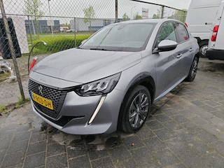Peugeot 208 EV Allure Pack 50 kWh | Navigatie | Achteruitrijcamera | Climate Control | Apple Carplay & Android Auto | Cruise Control | !!