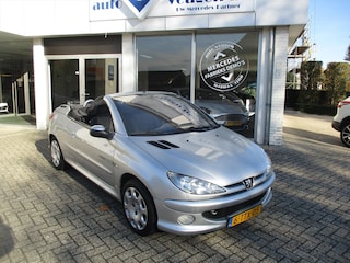 Peugeot 206 1.6 16V CC QUICKSILVER Premium