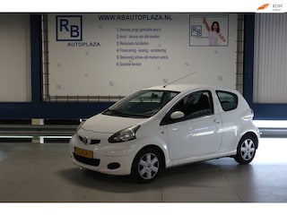 Toyota Aygo 1.0-12V Comfort / AIRCO / WHITE PACK / NAP KM STAND / APK 2027 ! ! !