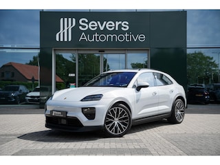 Porsche Macan 4 100 kWh Ijsgrijs | Luchtvering | Head-Up Display | 18- Voudige Stoelen | Panoramadak | Passengerdisplay | Trekhaak | Bose Audio | Innodrive