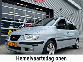 Hyundai Matrix 1.6i Dynamic - Airco I Sport velgen I PDC I Comfort pakket I Dakrail I APK 2027