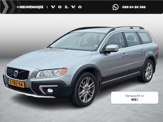 Volvo XC70 2.0 T5 FWD Nordic+ | Trekhaak | Schuifdak | Bi-Xenon | BLIS | Cruise Control Adaptief | Navigatie | Elektrische Achterklep | Keyless Entry | Alarm | Lichtmetalen Velgen 18 inch | Parkeerverwarming