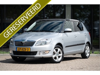 Skoda Fabia 1.2 TSI Tour | Navi | Cruise | Airco | Trekhaak | 4 Season | Android Auto