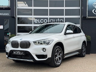 BMW X1 SDrive20i High Executive /Led/Panorama/Trekhaak