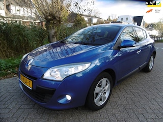 Renault Mégane 1.4 TCe 131pk 5 deurs Navi Clima Cruise Keyless PDC