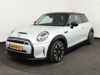 Mini Mini Business Edition | Volledig Leder • LED • CarPlay • 17 inch