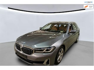 BMW 5-serie Touring 530e Luxury Line – Panodak – Laserlight – El. Trekhaak – All-in