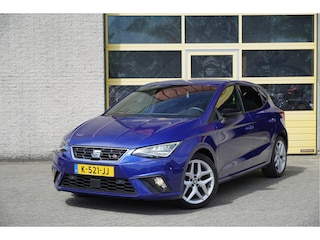 Seat Ibiza 1.0 TSI 5drs FR Business Intense Plus BJ2020 Lmv 17" | Led V+A | Pdc | Achteruitrijcamera | App-Connect | Navi | Virtual cockpit | Dashboard verlichting | Climate control | Cruise control | Sportstoelen | Sportstuur | Verwarmde voorstoelen | Zwarte hemel