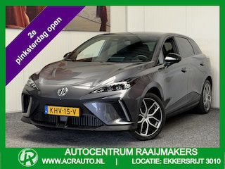 MG 4 ELECTRIC LUXURY LONG RANGE 204 PK 64 KWH FABRIEKGARANTIE TOT 3031 !!! NAVIGATIE ADAPTIVE CRUISE CONTROL APPLE CARPLAY/ANDROID 360 CAMERA STOEL EN STUURVERWARMING DODEHOEKSENSOREN RIJSTROOKSENSOREN KEYLESS GO ZEER MOOI !!