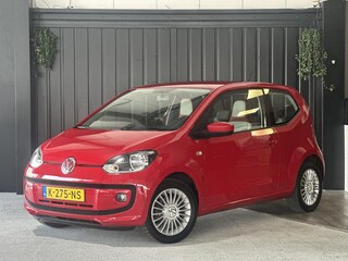 Volkswagen Up 1.0 high up! | Airco | Navigatie | Sportstoelen | Elektrische Ramen Voor | Lichtmetalen Velgen 15 |