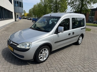Opel Tour 1.6 Comfort 87PK AIRCO ELEKT-RAMEN NAP!