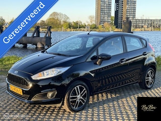 Ford Fiesta 1.0 Style Ultimate Led Navi Airco Cruise PDC Trekh.