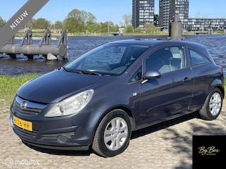 Opel Corsa 1.0-12V Business Airco Elek. Ramen Nieuwe Apk