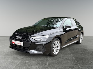 Audi A3 Sportback 40 204pk TFSI e S Line Achterklep met comfortopening | Achteruitrijcamera | Sportstoelen zwarte stof