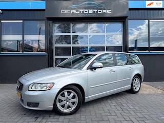 Volvo V50 1.6 D2 Momentum Airco Pdc Trekhaak Bliz Bluetooth Dealer Onderhouden!!