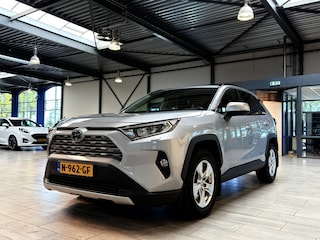 Toyota RAV4 2.0 VVT-iE 176 pk Active | Trekhaak | Camera | El. a. klep | Stoelverw. | LED | 100% dealer onderh.