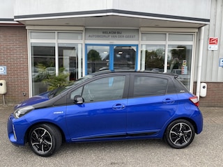 Toyota Yaris 1.5 Hybrid Bi-Tone Selection