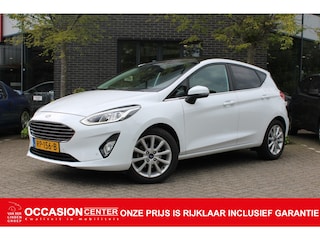 Ford Fiesta 1.0 Titanium Pano/Cam/Pdc 2x/Navi/Carplay/Keyl/17" "RIJKLAAR"