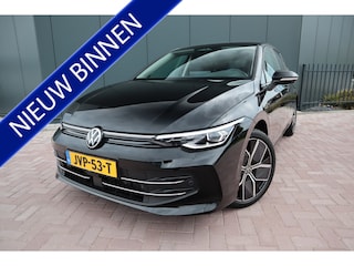 Volkswagen Golf 1.5 eHybrid Style Edition 266 PK Matrix Koplampen Electrische stoel met masage  Uitklapbare trekhaak Etc. Etc.