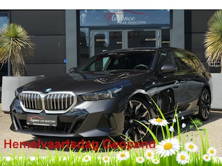 BMW 5-serie Touring 530e M Sport High Executive 300pk HarmanKardon/Stoelventilatie/360Camera