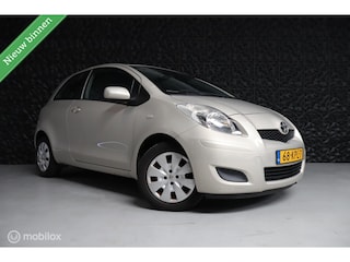 Toyota Yaris 1.3 VVTi Aspiration | AUTOMAAT | AC | P-SENSOR