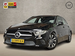 Mercedes-Benz A-klasse 160 Sport (APPLE CARPLAY, GROOT NAVI, CAMERA, LEDER, ZWART HEMEL, SPORTSTOELEN, CRUISE, LANE ASSIST, NIEUWSTAAT)