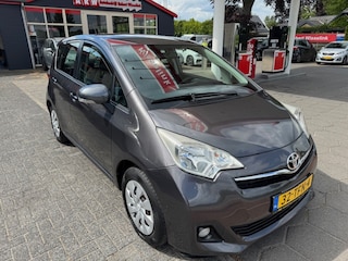 Toyota Verso-S 1.3 VVT-i 99pk Comfort