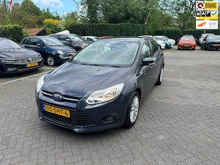 Ford Focus 1.6 TI-VCT Trend , airco , navigatie
