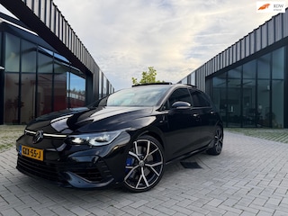 Volkswagen Golf 2.0 TSI 8 R 4Motion 333PK! Akra Pano Clima Leer HUD BOMVOL!