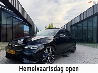 Volkswagen Golf 2.0 TSI 8 R 4Motion 333PK! Akra Pano Clima Leer HUD BOMVOL!