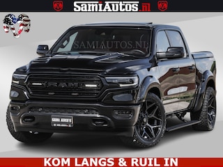 Dodge Ram BLACK BEAST HULK 5.7 V8 | HUD | WIDE BODY | BOM VOL | CREW CAB DUBBELE CABINE | 5 PERSOONS | MEGA DIKKE LIMITED BLACK ON BLACK | ZO GOED ALS NIEUW |