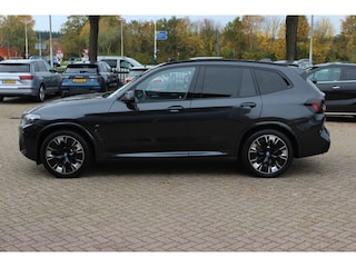 BMW iX3 High Executive 80 kWh / SoH 92,3% / Trekhaak / Panoramadak / 360Camera / Head-up / 20'' / Leder / Harman Kardon / Sfeerverlichting / Dodehoek / DAB / Stuur+Stoelverwarming / ACC