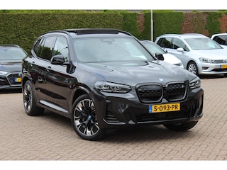BMW iX3 High Executive 80 kWh / SoH 92,3% / Trekhaak / Panoramadak / 360Camera / Head-up / 20'' / Leder / Harman Kardon / Sfeerverlichting / Dodehoek / DAB / Stuur+Stoelverwarming / ACC