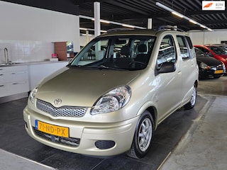 Toyota Yaris Verso 1.5 VVT-i Sol/AIRCO/APK 04-2027/