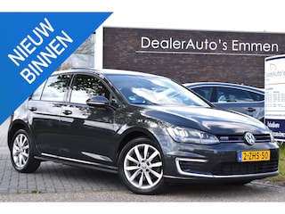 Volkswagen Golf 1.4 TSI GTE LEDER PANODAK NAVI LMV