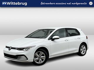 Volkswagen Golf 1.0 eTSI 110PK Life Business / Stuur + Stoelverwarming / Parkeersensoren V+A / LED / Travel Assist / App-Connect