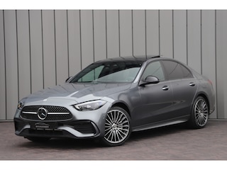 Mercedes-Benz C-klasse 300e AMG | 313PK | Head-up | Keyless | Burmester | Distronic+ | Sfeerverl. | Stoelkoeling | Stuurwielverw. | Memory | 2025.