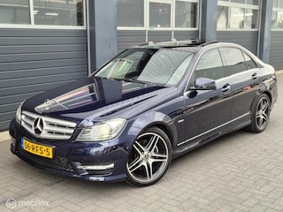 Mercedes-Benz C-klasse 180 CGI BlueEfficiency 125! Avantgarde | AMG-LINE | PANO | NAVI | STOEL.V | PDC | XENON