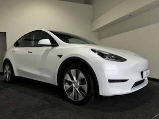 Tesla Model Y RWD 58 kWh | Leder Interieur | Houten afwerking | Verwarmde stoelen en stuur |  Soh (batterijcheck) Waarde 95,1 %