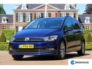 Volkswagen Touran 1.5 TSI 150PK Highline Business | 7p | STOELVERWARMING | ADAPTIVE CRUISE | PARK SENS V+A | APPLE CARPLAY/ANDROID AUTO | CLIMA