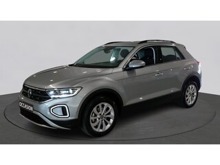 Volkswagen T-Roc 1.0 TSI Life | Mulimedia | LED plus | Trekhaak | 17"