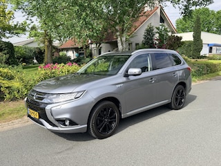 Mitsubishi Outlander 2.0 PHEV 203PK Prestige•Automaat•Leder