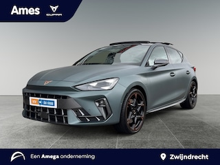 Cupra Leon 1.5 272pk TSI e-Hybrid VZ Performance Panoramisch schuifdak |  Velgen 'Polar Copper', 19 inch lichtmetaal | Sennheiser geluidssysteem